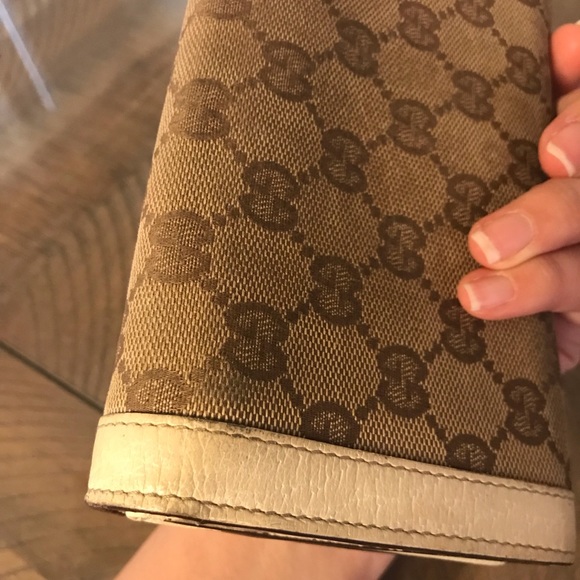 Authentic Gucci Bifold Wallet - Picture 4 of 16